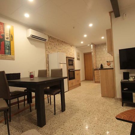 Can Clos Bonet Carrer Colon Amposta Exterior photo